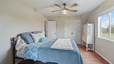 Tiny photo for 13588 N Us Highway 75, Buffalo, TX 75831 (MLS # 25013335)