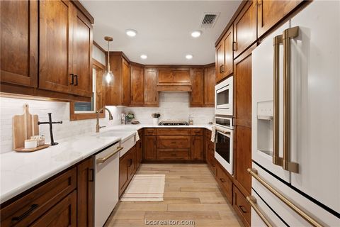 Tiny photo for 2305 Hillside Drive, Bryan, TX 77802 (MLS # 26004201)