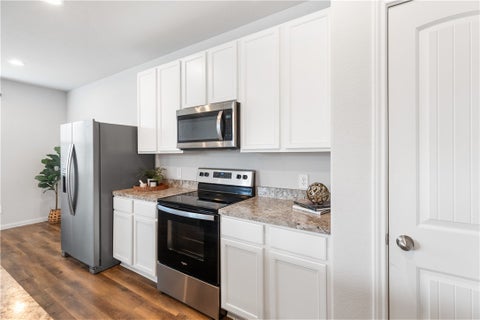 Tiny photo for 1425 Desire Lane, Bryan, TX 77803 (MLS # 26011293)