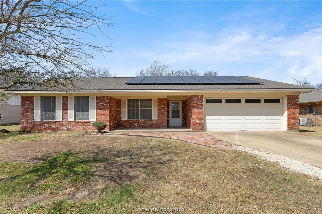 Photo of 1211 King Arthur Circle, College Station, TX 77840 (MLS # 26002581)