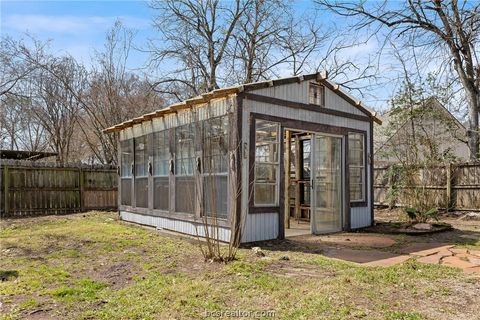 Tiny photo for 1211 King Arthur Circle, College Station, TX 77840 (MLS # 26002581)