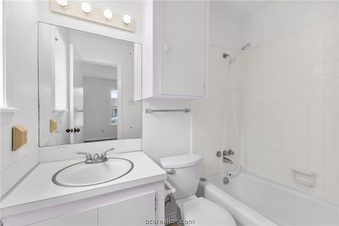 Tiny photo for 1211 King Arthur Circle, College Station, TX 77840 (MLS # 26002581)