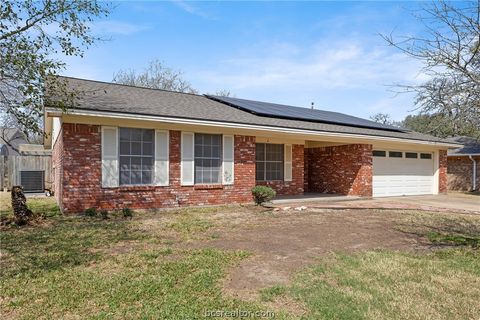 Tiny photo for 1211 King Arthur Circle, College Station, TX 77840 (MLS # 26002581)