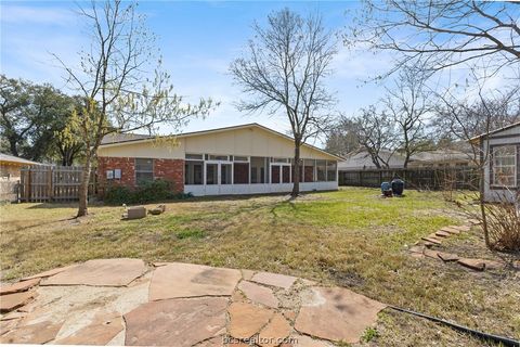 Tiny photo for 1211 King Arthur Circle, College Station, TX 77840 (MLS # 26002581)