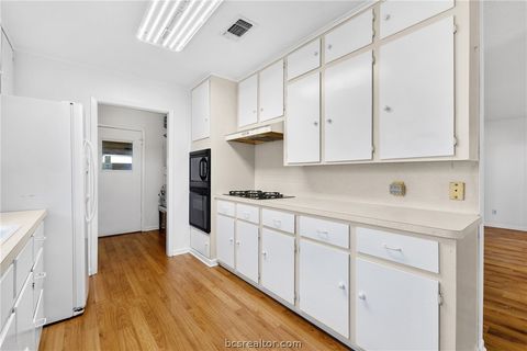 Tiny photo for 1211 King Arthur Circle, College Station, TX 77840 (MLS # 26002581)