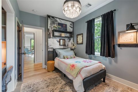 Tiny photo for 215 Woodforest Lane, Franklin, TX 77856 (MLS # 26004535)