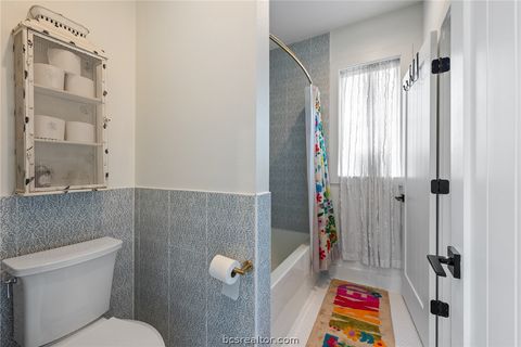 Tiny photo for 215 Woodforest Lane, Franklin, TX 77856 (MLS # 26004535)