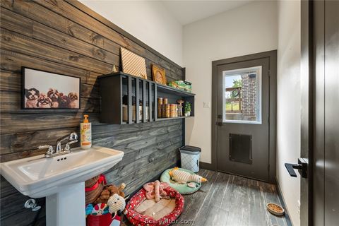 Tiny photo for 215 Woodforest Lane, Franklin, TX 77856 (MLS # 26004535)