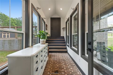 Tiny photo for 215 Woodforest Lane, Franklin, TX 77856 (MLS # 26004535)