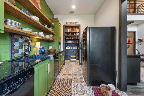 Tiny photo for 215 Woodforest Lane, Franklin, TX 77856 (MLS # 26004535)