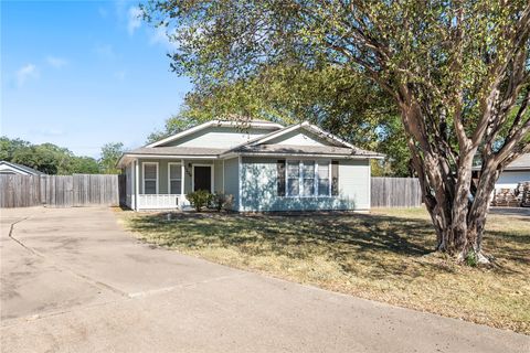 Tiny photo for 3209 Chapel Court, Bryan, TX 77803 (MLS # 25010795)