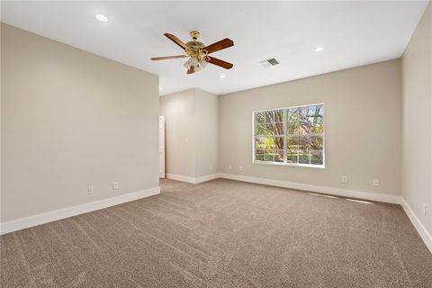 Tiny photo for 417 W Morgan Street, Franklin, TX 77856 (MLS # 25012796)