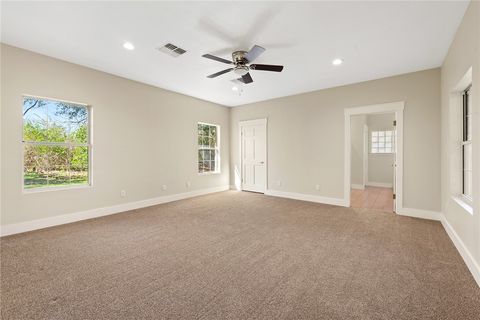 Tiny photo for 417 W Morgan Street, Franklin, TX 77856 (MLS # 25012796)