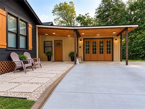 Tiny photo for 1100 E 25th Street, Bryan, TX 77803 (MLS # 26011497)