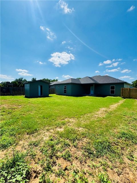 Tiny photo for 411 N Wrangler Street, Franklin, TX 77856 (MLS # 25012906)