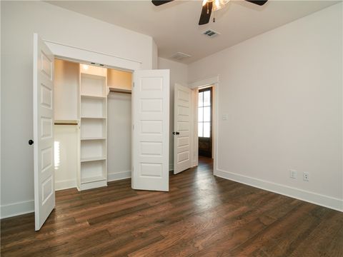 Tiny photo for 4246 Harding Way, Bryan, TX 77802 (MLS # 26000117)