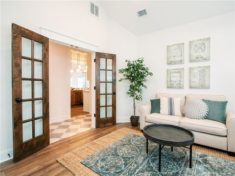 Tiny photo for 4246 Harding Way, Bryan, TX 77802 (MLS # 26000117)