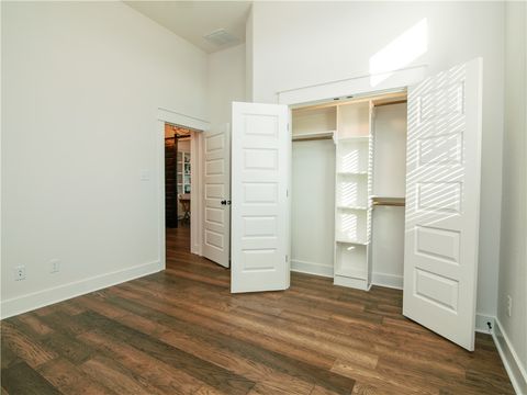 Tiny photo for 4246 Harding Way, Bryan, TX 77802 (MLS # 26000117)