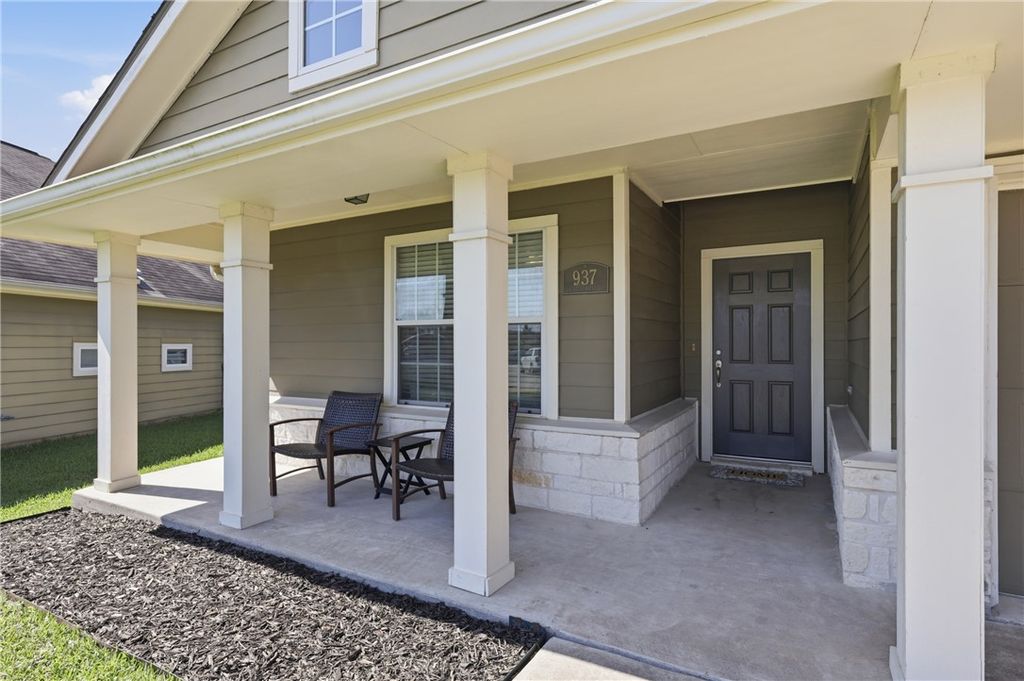 Photo of 937 Crested Point Drive, College Station, TX 77845 (MLS # 26005924)
