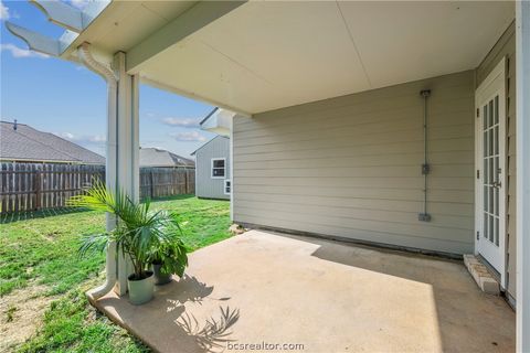 Tiny photo for 2023 Turning Leaf Drive, Bryan, TX 77807 (MLS # 26005057)