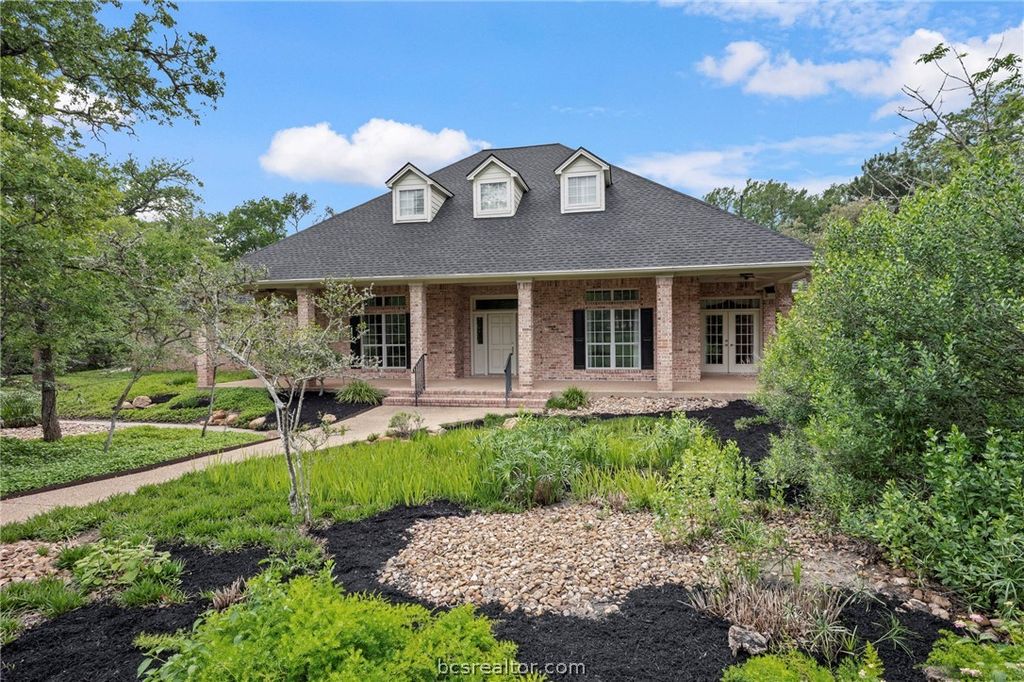 Photo of 4701 Westminster Drive, Bryan, TX 77802 (MLS # 26005516)