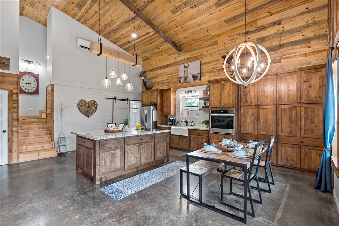 6417 Henry Prairie Road