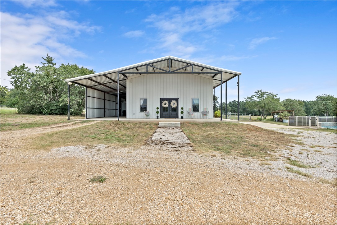 6417 Henry Prairie Road