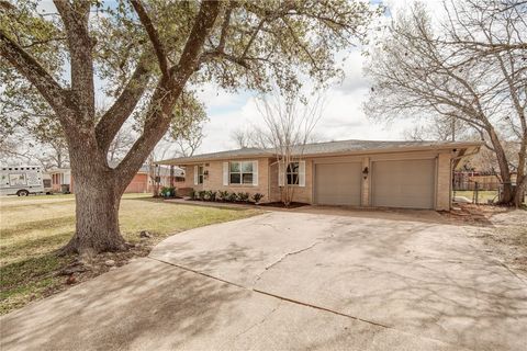 Tiny photo for 2118 Wayside Drive, Bryan, TX 77802 (MLS # 26002265)