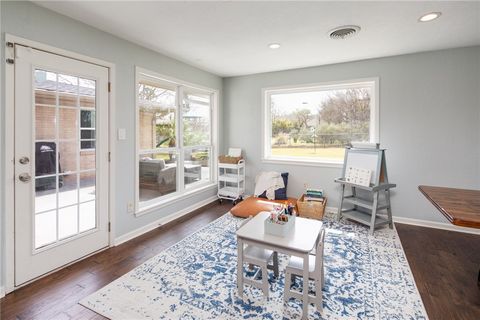 Tiny photo for 2118 Wayside Drive, Bryan, TX 77802 (MLS # 26002265)