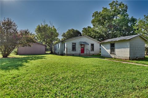 Tiny photo for 510 N Dallas Street, Bremond, TX 76629 (MLS # 26001930)