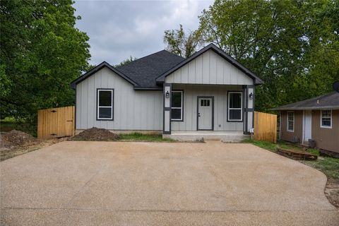 Photo of 911 Harlem Lane, Bryan, TX 77803 (MLS # 26009156)