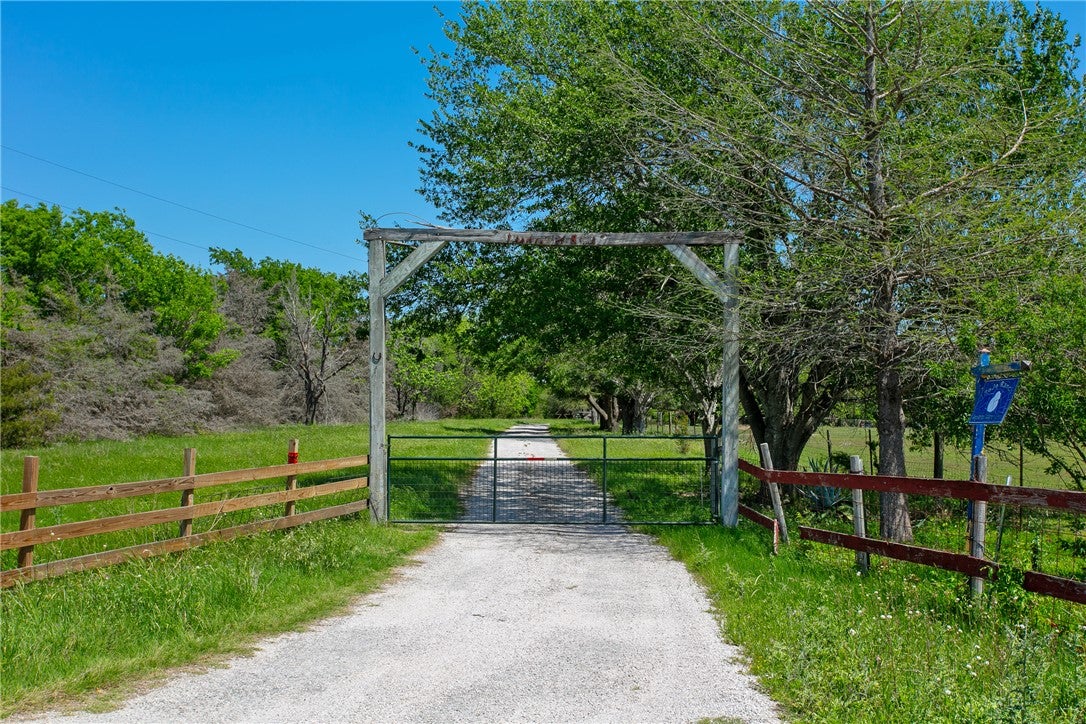305 County Road 108