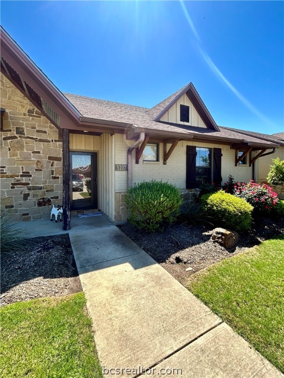 College Station, Texas 77845, United States, 3 Bedrooms Bedrooms, ,3 BathroomsBathrooms,Residential,Pending,60816