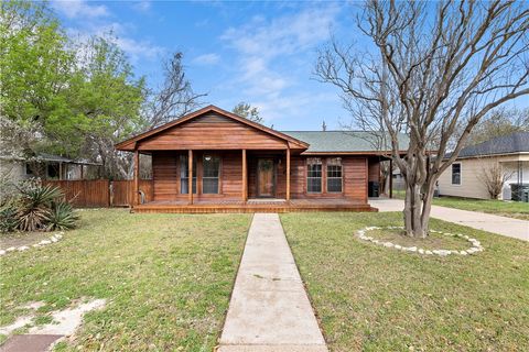 Photo of 806 Enfield Street, Bryan, TX 77802 (MLS # 26002657)