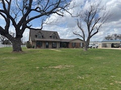 Photo of 1690 W Fm-1644, Franklin, TX 77856 (MLS # 26003028)