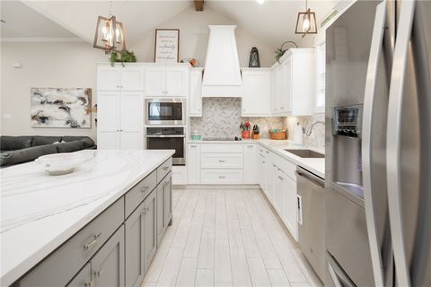 Tiny photo for 10323 Whiskey River Road, Bryan, TX 77808 (MLS # 26000764)