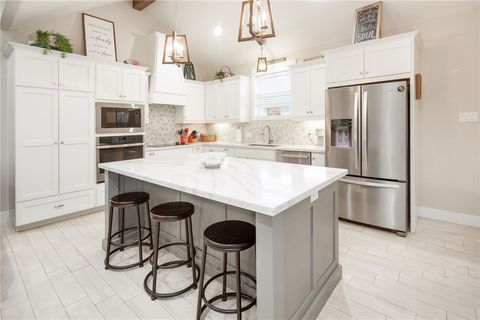 Tiny photo for 10323 Whiskey River Road, Bryan, TX 77808 (MLS # 26000764)