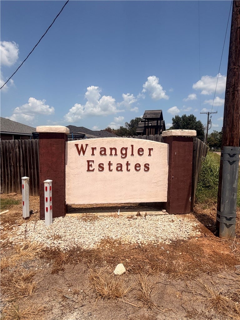 404 N Wrangler Street