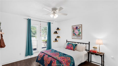 Tiny photo for 3915 Old Oaks Drive, Bryan, TX 77802 (MLS # 26012211)