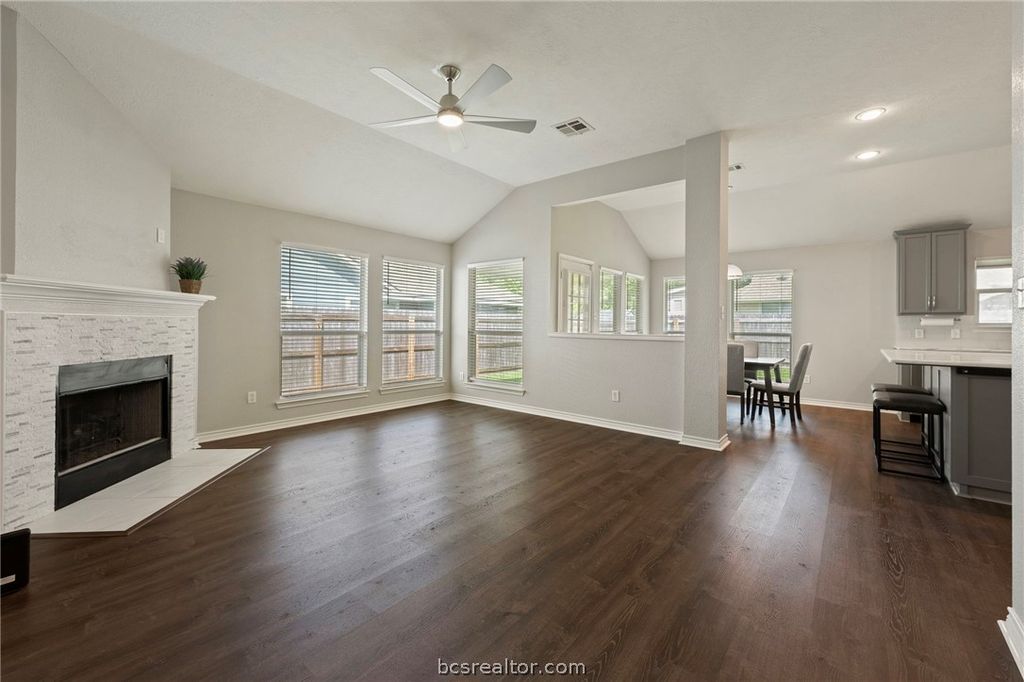 Photo of 2705 Lynnwood CT, Bryan, TX 77807 (MLS # 26005473)