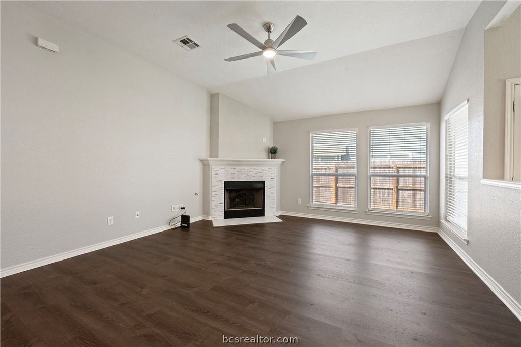 Photo of 2705 Lynnwood CT, Bryan, TX 77807 (MLS # 26005473)