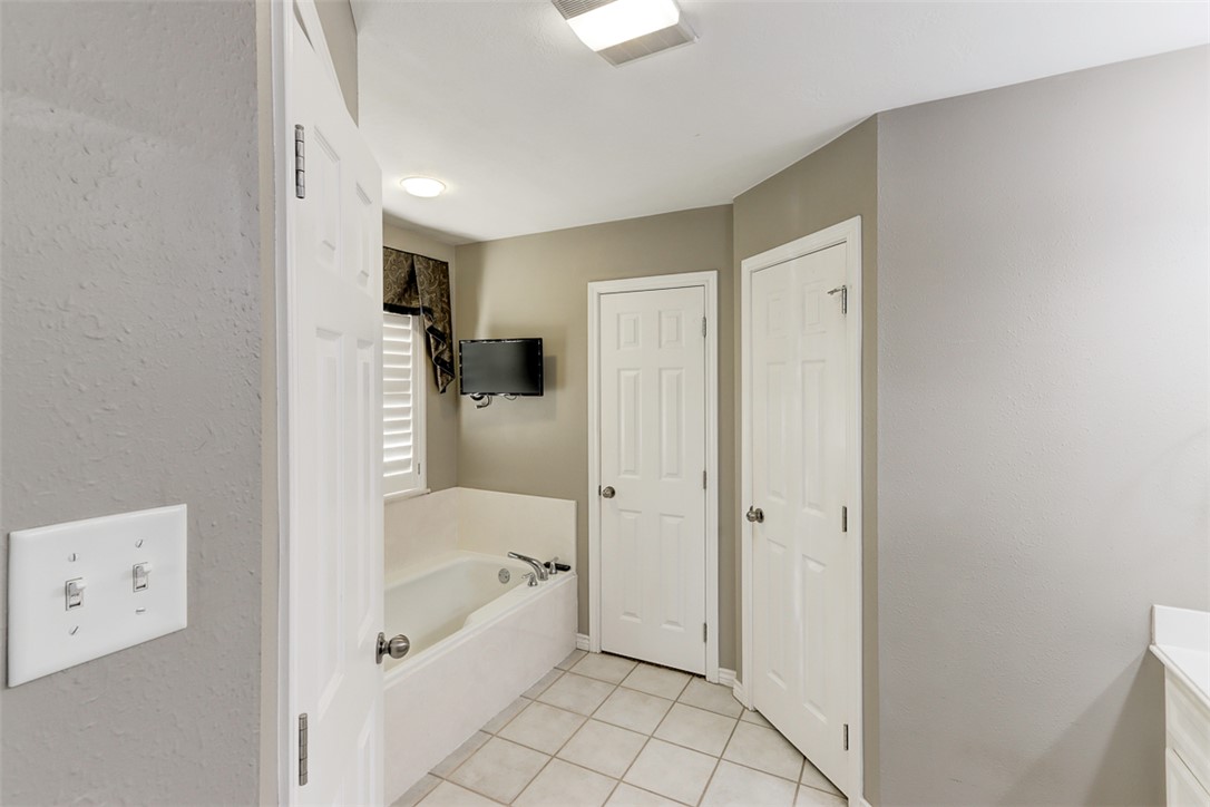 College Station, Texas 77845, United States, 3 Bedrooms Bedrooms, ,2 BathroomsBathrooms,Residential,Pending,21265