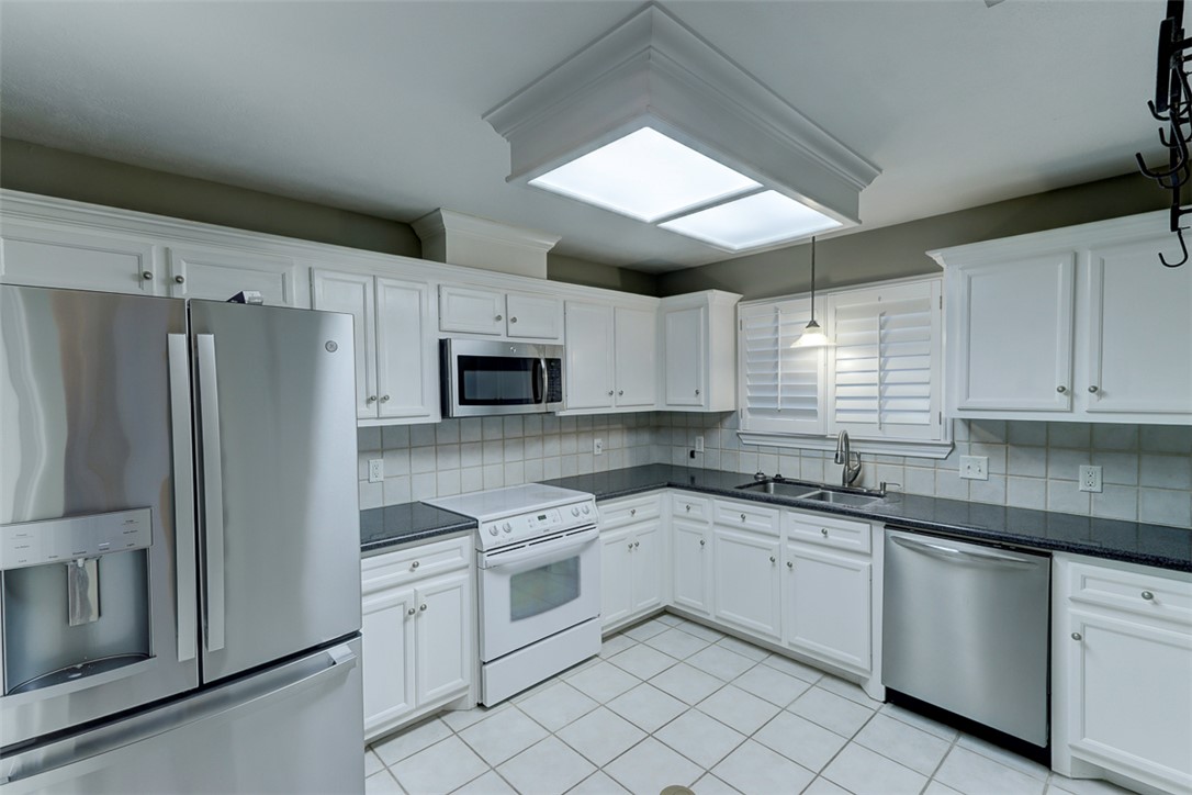 College Station, Texas 77845, United States, 3 Bedrooms Bedrooms, ,2 BathroomsBathrooms,Residential,Pending,21265