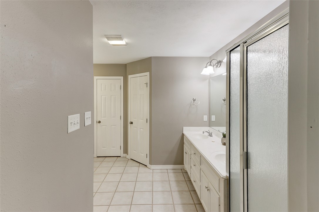 College Station, Texas 77845, United States, 3 Bedrooms Bedrooms, ,2 BathroomsBathrooms,Residential,Pending,21265