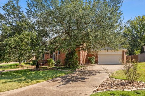 Tiny photo for 2110 Bent Oak Street, College Station, TX 77845 (MLS # 25011070)