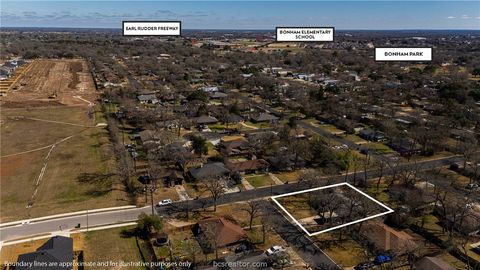 Tiny photo for 2212 Teton Drive, Bryan, TX 77803 (MLS # 26002198)