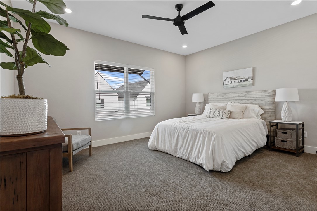 College Station, Texas 77840, United States, 4 Bedrooms Bedrooms, ,5 BathroomsBathrooms,Residential,Pending,82056