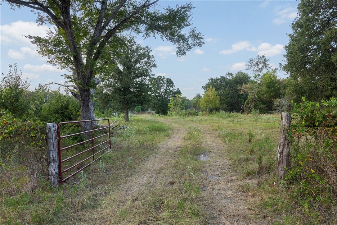 TBD E HWY 79