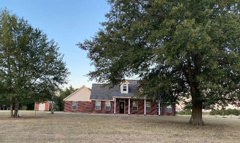 Photo of 7055 County Road 129, Caldwell, TX 77836 (MLS # 25010812)