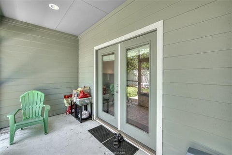 Tiny photo for 1104 Jennifer Street, Madisonville, TX 77864 (MLS # 26009346)